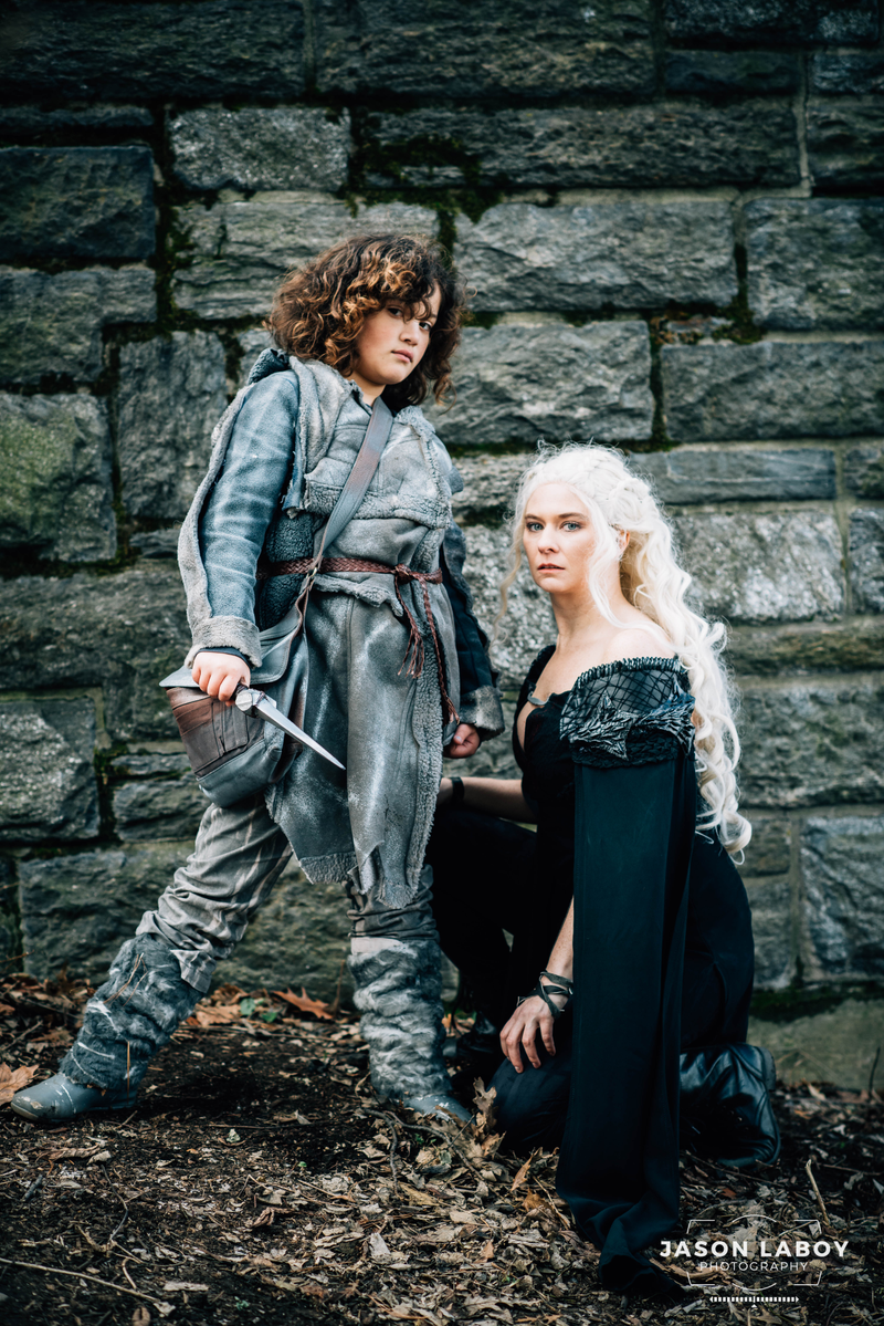 Illustration for article titled Game Of Thrones Cosplay Got The Whole Gang Together (For A Wedding Proposal)